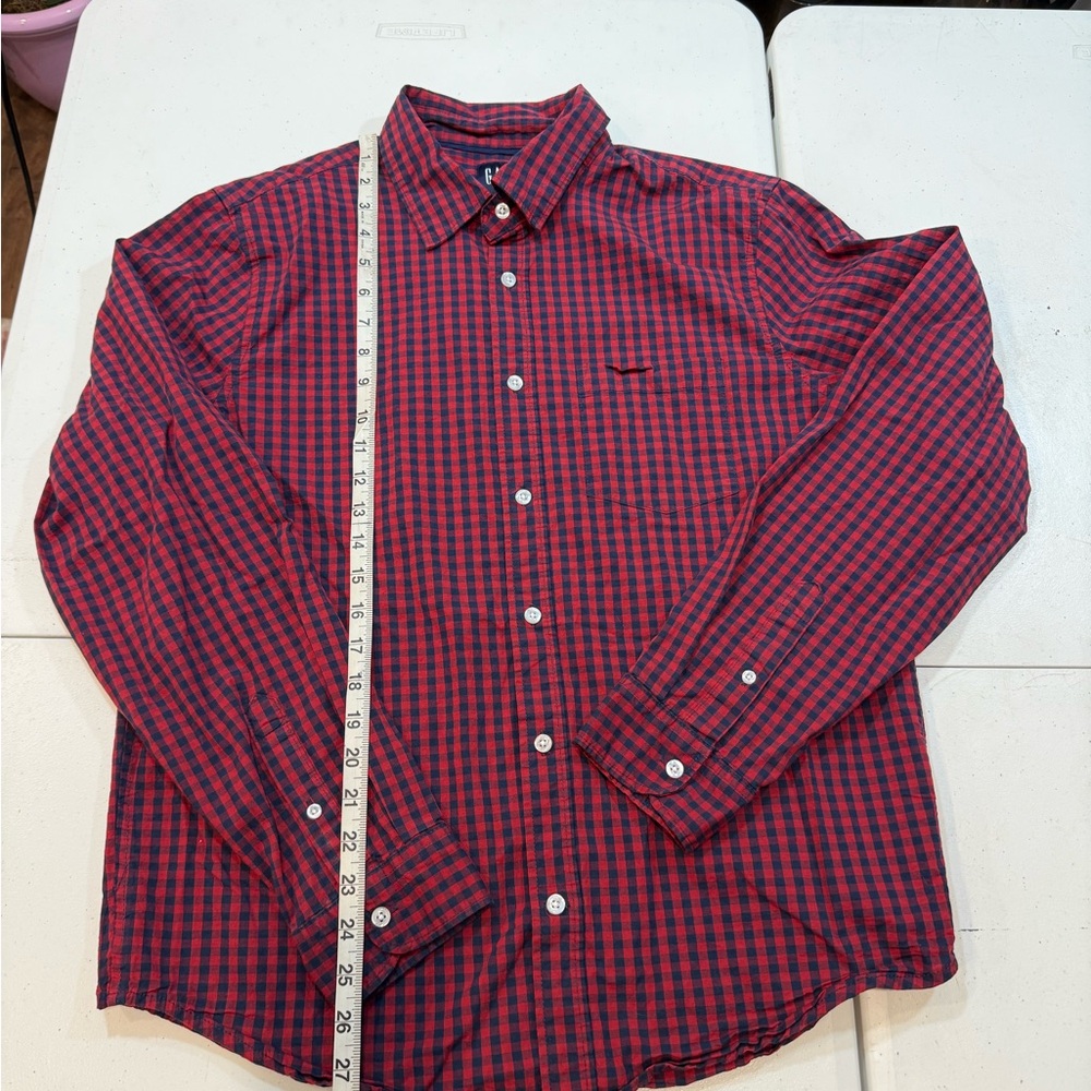 Gap Men's Red and Blue Checkered button down Shirt. Size L